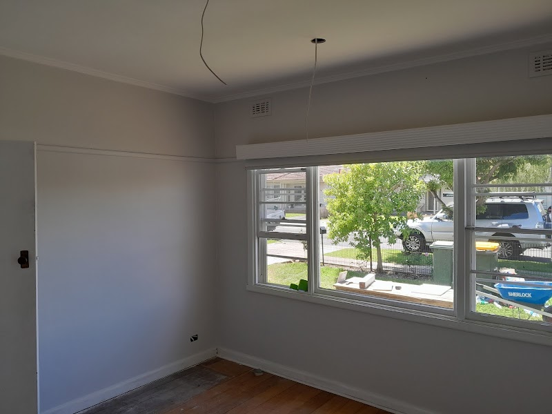 Renovation Painting photo 2