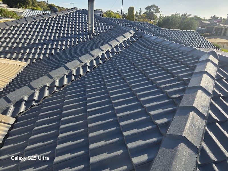Rimzys carpentry and roof maintenance photo 2