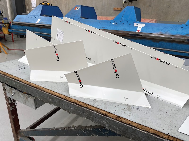 Roofing & Sheetmetal Centre work 3