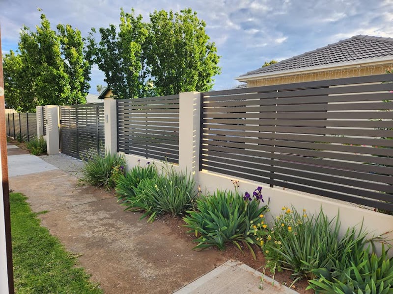 SA FenceWorx & Retaining work 2