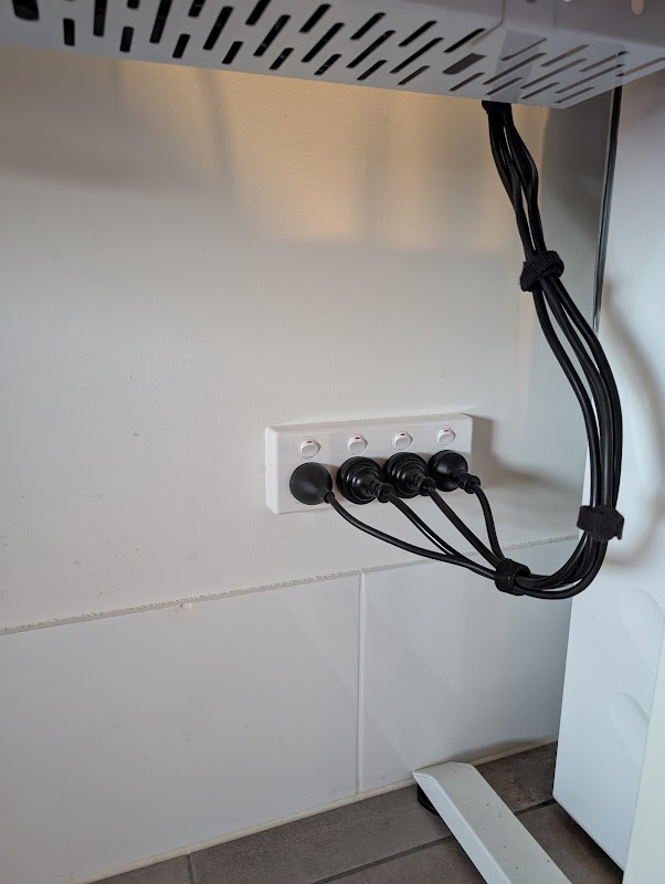 Skyhawk Electrical work 4
