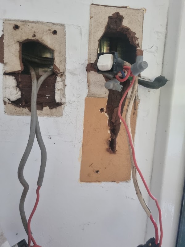 Sparks Fly Electrical Darwin photo 2
