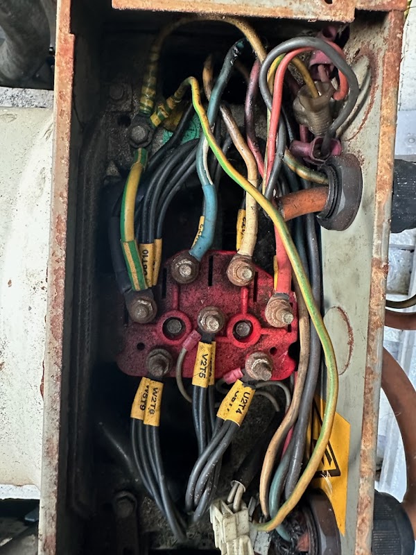 Sparks Fly Electrical Darwin photo 3