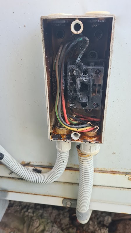 Sparks Fly Electrical Darwin project 5