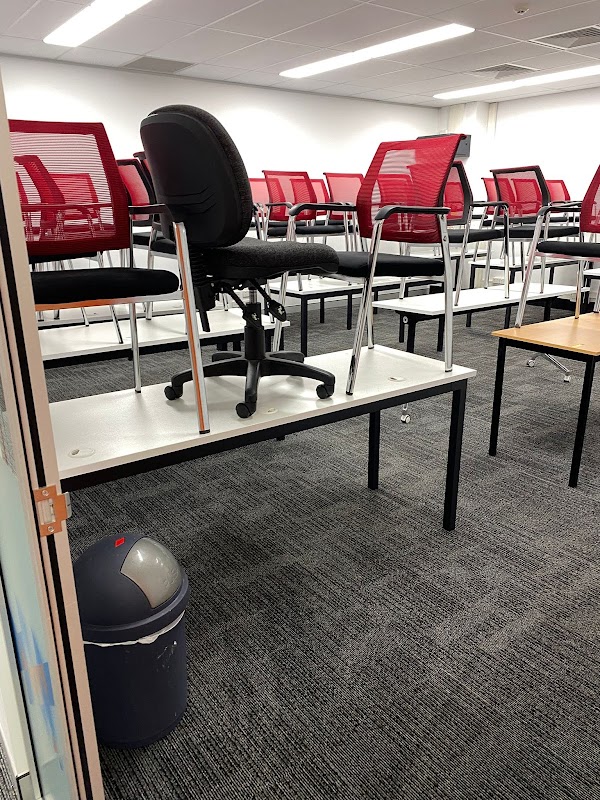 Spotzi Commercial Cleaning and Supplies Pyt Ltd work 2