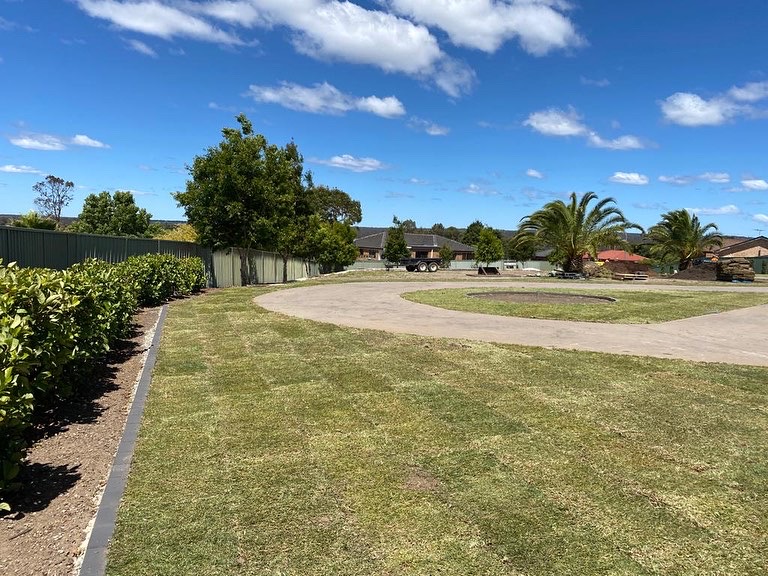 SYDNEY TURF AND LANDSCAPING work 3