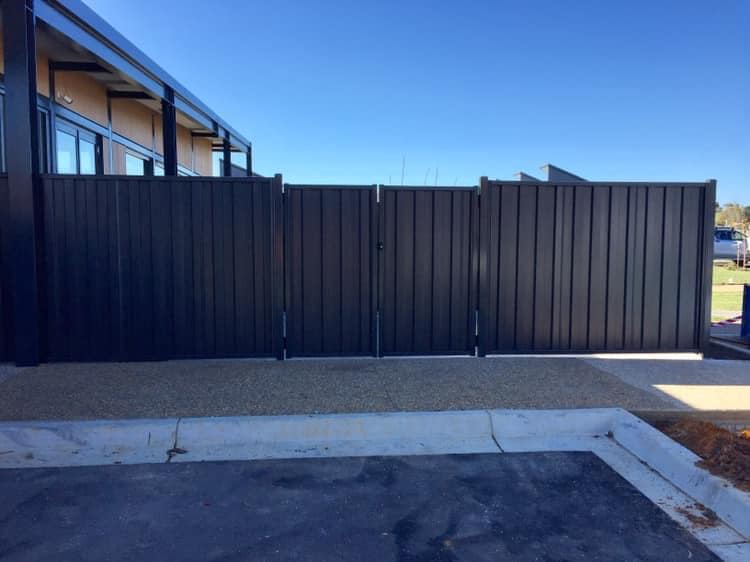 Tassie Fencing Co work 2