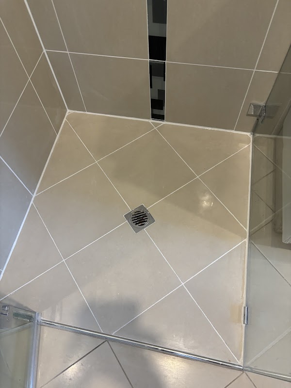 TILE RESCUE DARWIN work 4