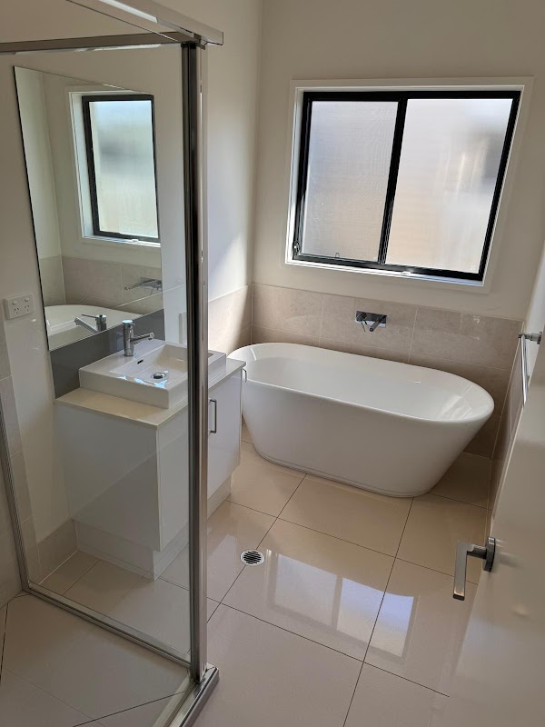 Unibond Expert Services | End of Lease Cleaning Brisbane Northside | Southside work 3