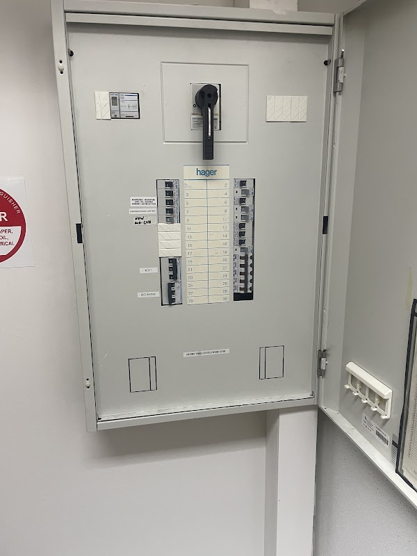 Universal Electrical and Data (Toorak) photo 1
