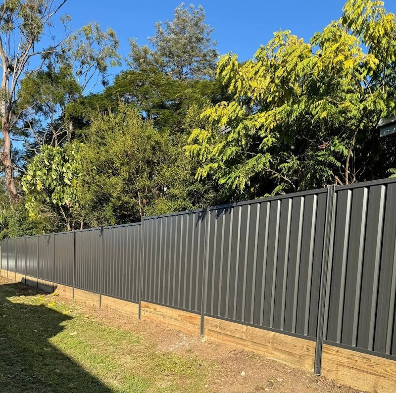 Universe Fencing Brisbane photo 1