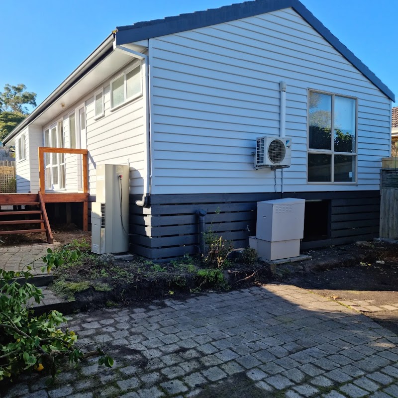 Utmost Painting & Maintenance work 3
