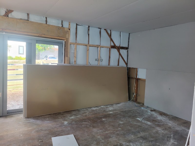 V and J Plastering Dandenong work 1