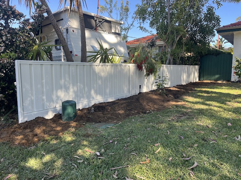 V-Construct Fencing photo 1