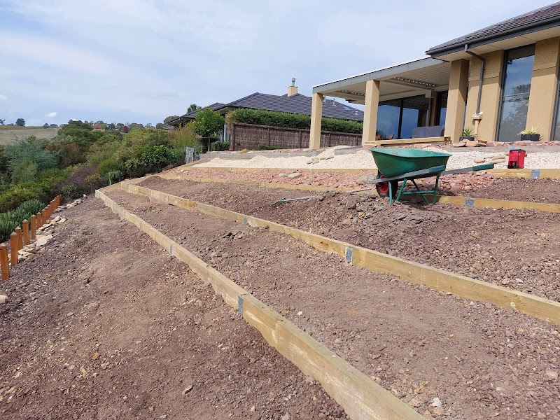Valley Care - Garden Maintenance & Landscaping project 7