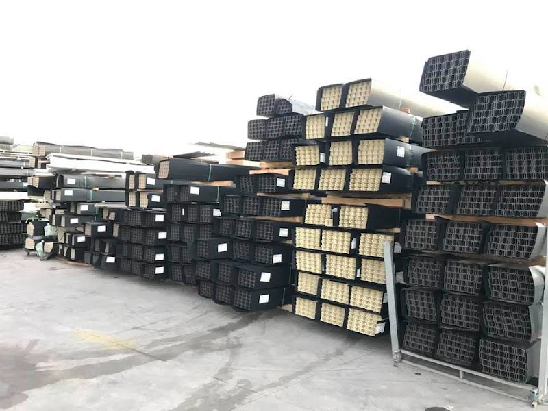 Van fencing and steel photo 1