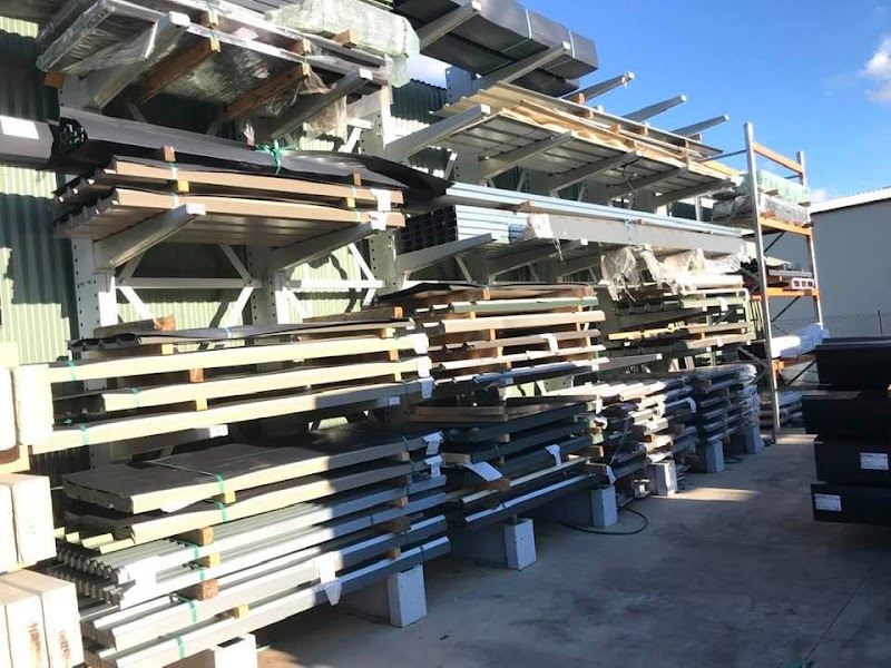 Van fencing and steel photo 2