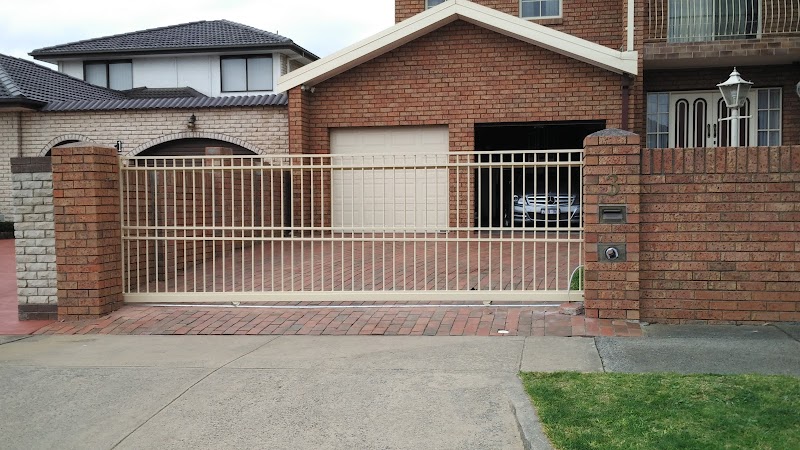 Victorian Gate Automation & Fencing - Part of Victorian Gate & Fencing Group project 9