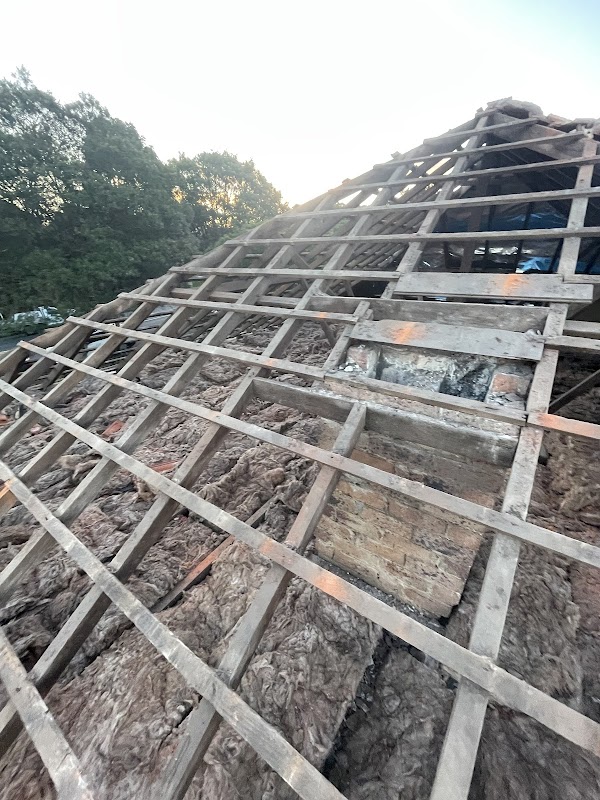 Wedge tailed roof repairs work 2