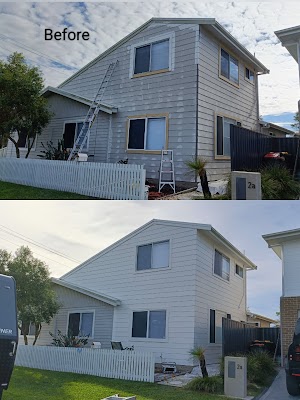 Happy Newcastle painting