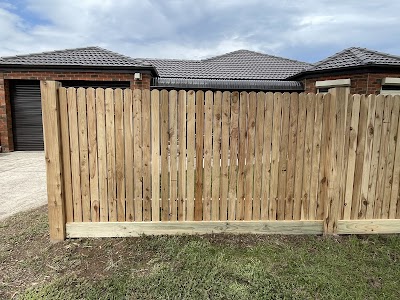 77 Nails Fencing & Decking work 2