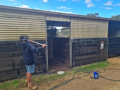 Acreage Lawns and Maintenance project 6