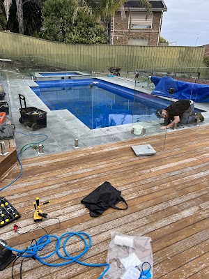 Adelaide Aqua Boys - Swimming Pool Cleaning, Pool Maintenance, Pool Leak Detection, Pool Shop Supplies Brighton, Lonsdale work 4