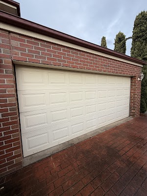 AM Garage Doors work 1
