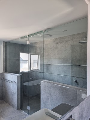 Berwick Glass photo 2