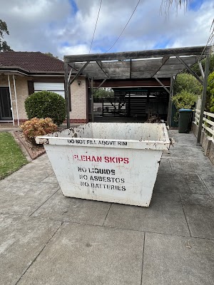 Best Price Skip Bins work 2