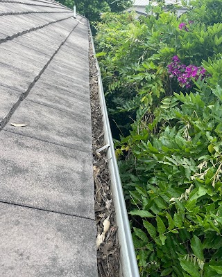 Blown Away Gutter Cleaning photo 3