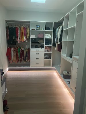 Budget Wardrobe photo 2