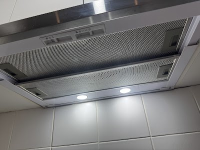 Cleaning Services Adelaide - Commercial Cleaning| Oven Cleaning| BBQ Cleaning| Tile and Grout Cleaning| Pressure Cleaning work 2