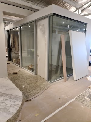 Cleaning Services Adelaide - Commercial Cleaning| Oven Cleaning| BBQ Cleaning| Tile and Grout Cleaning| Pressure Cleaning work 3