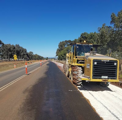 CONNOR EARTHMOVING ORANGE work 4