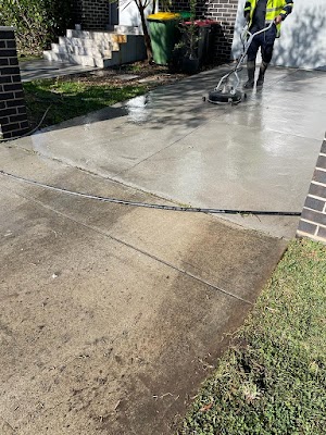 Cutting Edge Lawn Services work 4