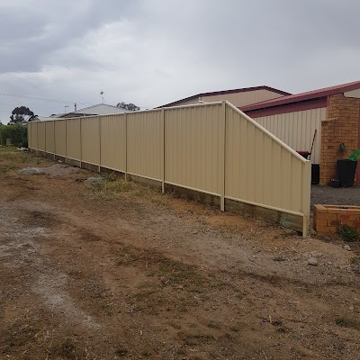 D & M Fencing work 4