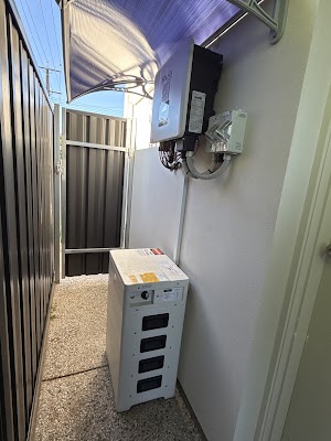 Direct Solar Wholesaler - Solar Panel, Solar Battery work 4