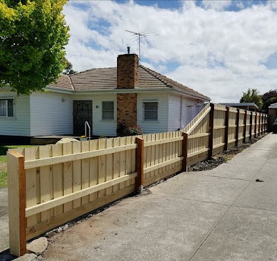 Doug's Fencing - Fencing Contractors | Fencing Geelong work 2