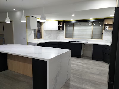 Eaglewood Kitchen Bathroom & Outdoor photo 3