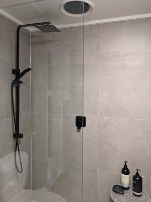 EST C&R Tiling and Stone work 3