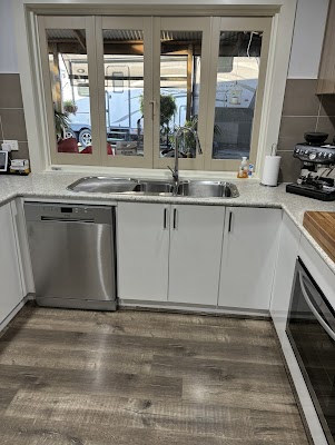 GILL CUSTOM CABINETS