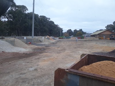 Good Earth Garden Supplies work 4