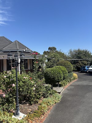 Good Natured Gardens