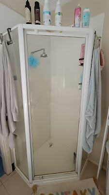 Inch High Handy Guy photo 2