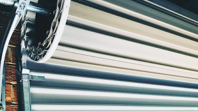 J&E Roller Door Repairs work 3