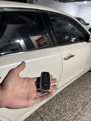 Keypro’s auto locksmith