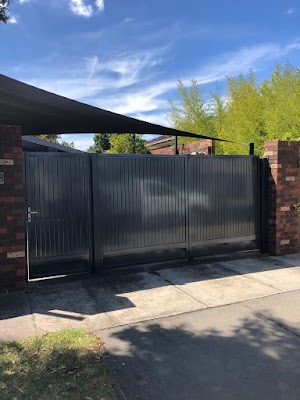 L.A. Bayside Garage Doors & Gates work 1
