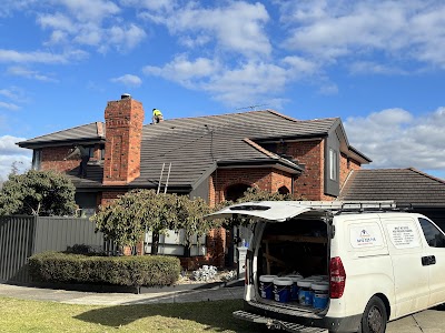 LC Guttering | Roof Plumber Sunshine west | Roof repair & restoration - Roof cleaner | Gutter replace project 5