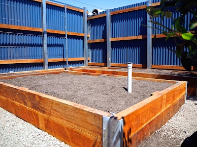 Natural Gardeners work 3